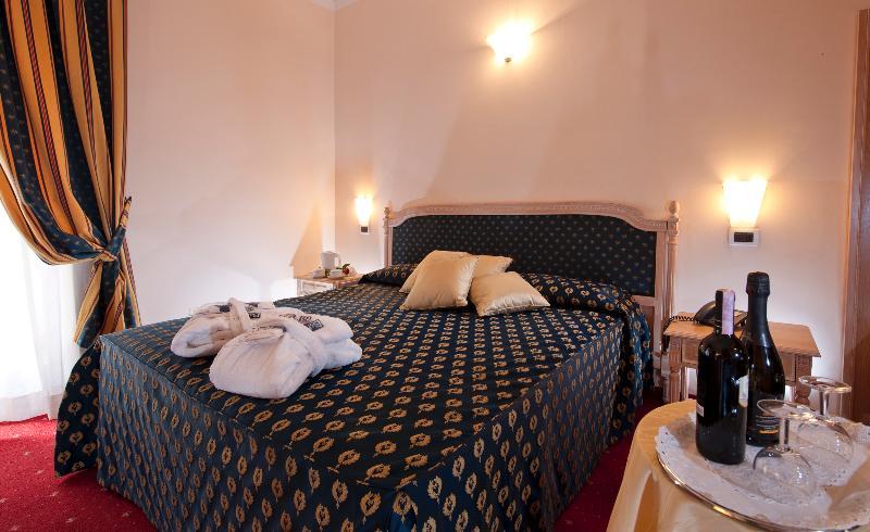 C-Hotels Club House Roma Exterior photo